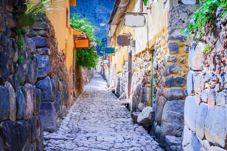 Ollantaytambo: A Living Tapestry of Incan Heritage