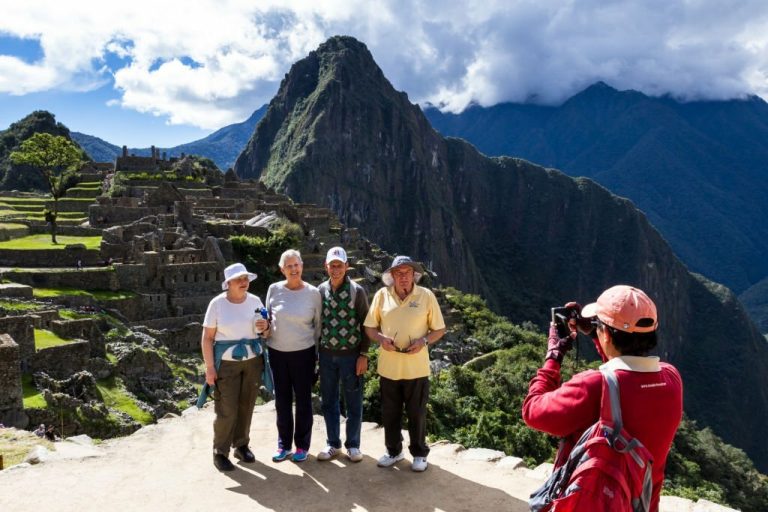 A Guide to Booking a Knowledgeable Guide with Peruways