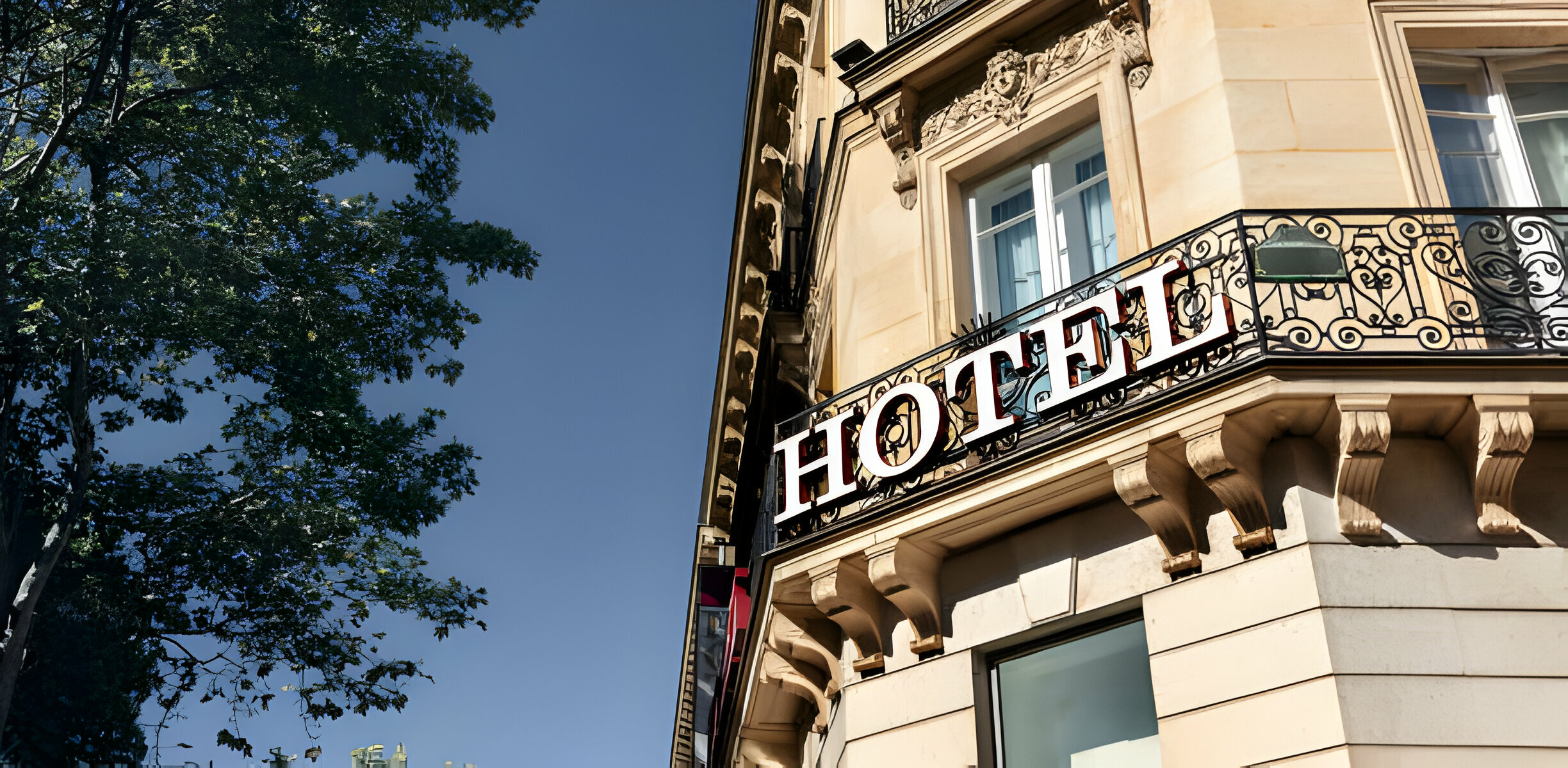 Retreats Among Timeless Splendor