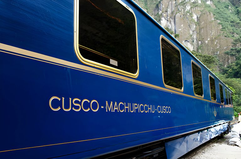 Experience Luxury and Convenience: Cusco to Machu Picchu Train with Peruways