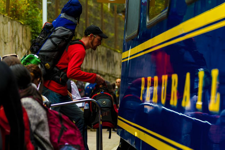 Your One-Stop Shop for Machu Picchu Bus and Train Tickets