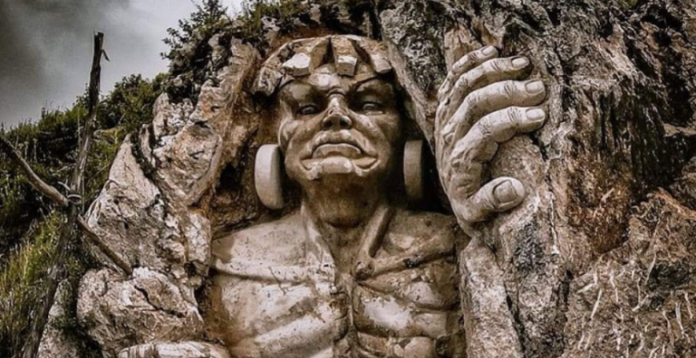 Discover the Marvel of Cusco: The Angle Stone