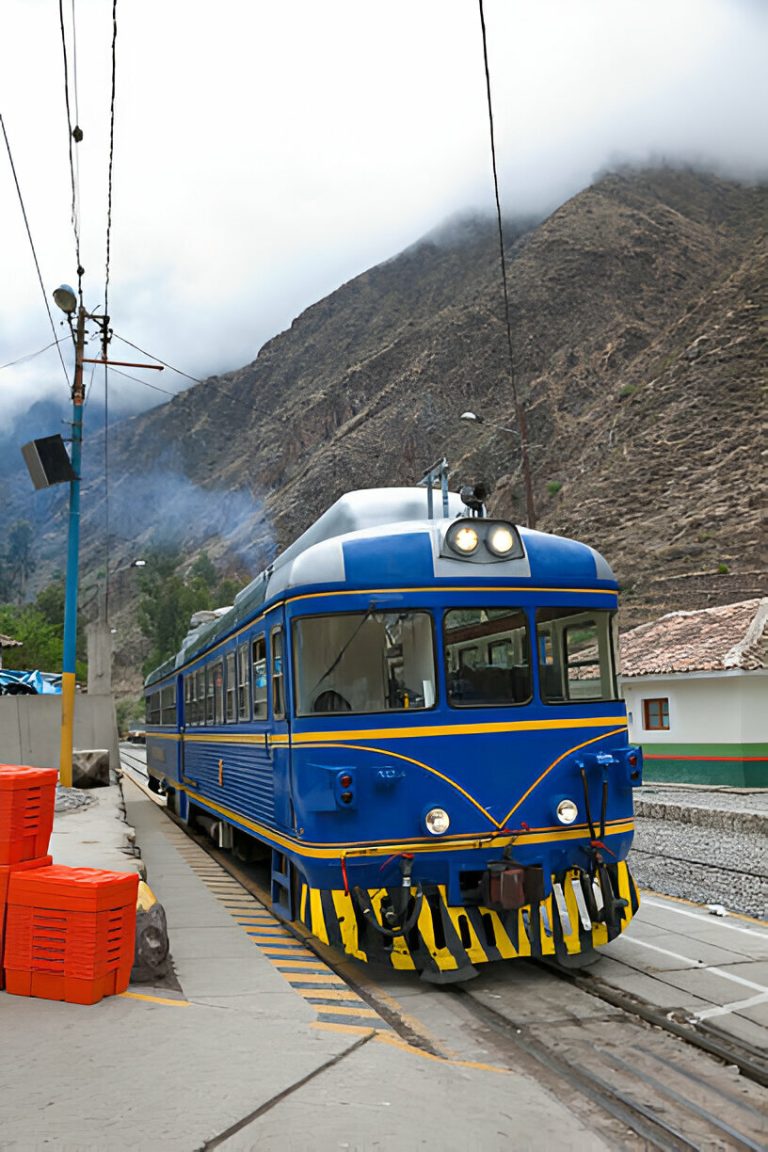 Convenience Meets Adventure: Poroy Cusco Train Station with Peruways