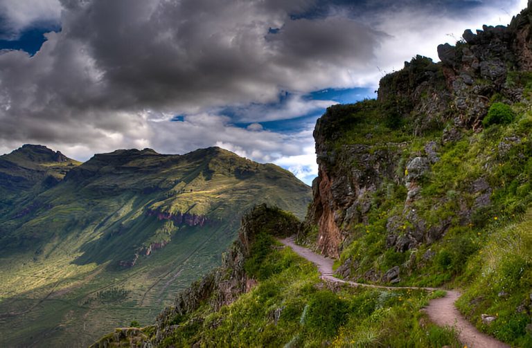 Embark on an Enchanting Journey through Cusco and the Sacred Valley with Peruways