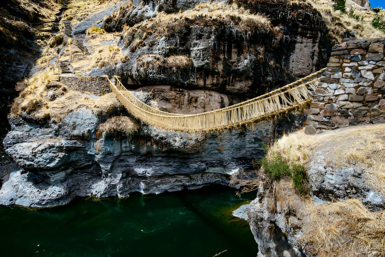 Discovering the Inca Bridge: A Close-Up on Machu Picchu’s Architectural Marvels