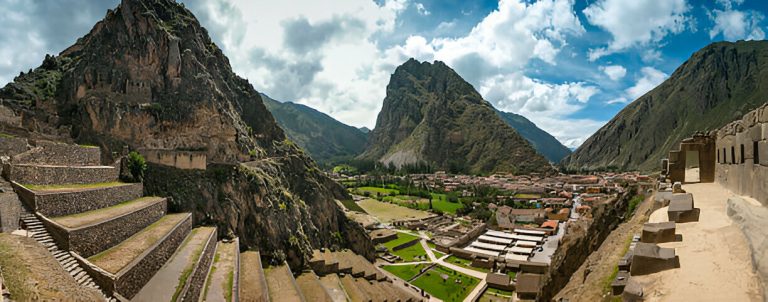 Effortless Bus Ticket Booking to Ollantaytambo with Peruways