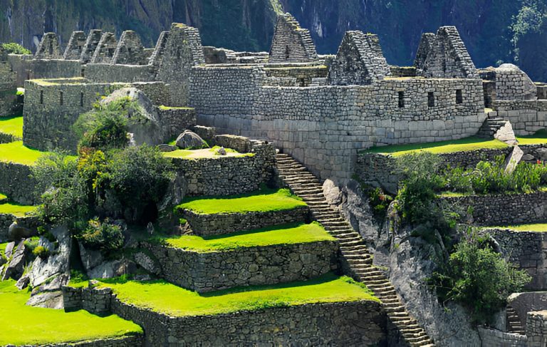 Ascending Machu Picchu: A Journey to Ancient Heights