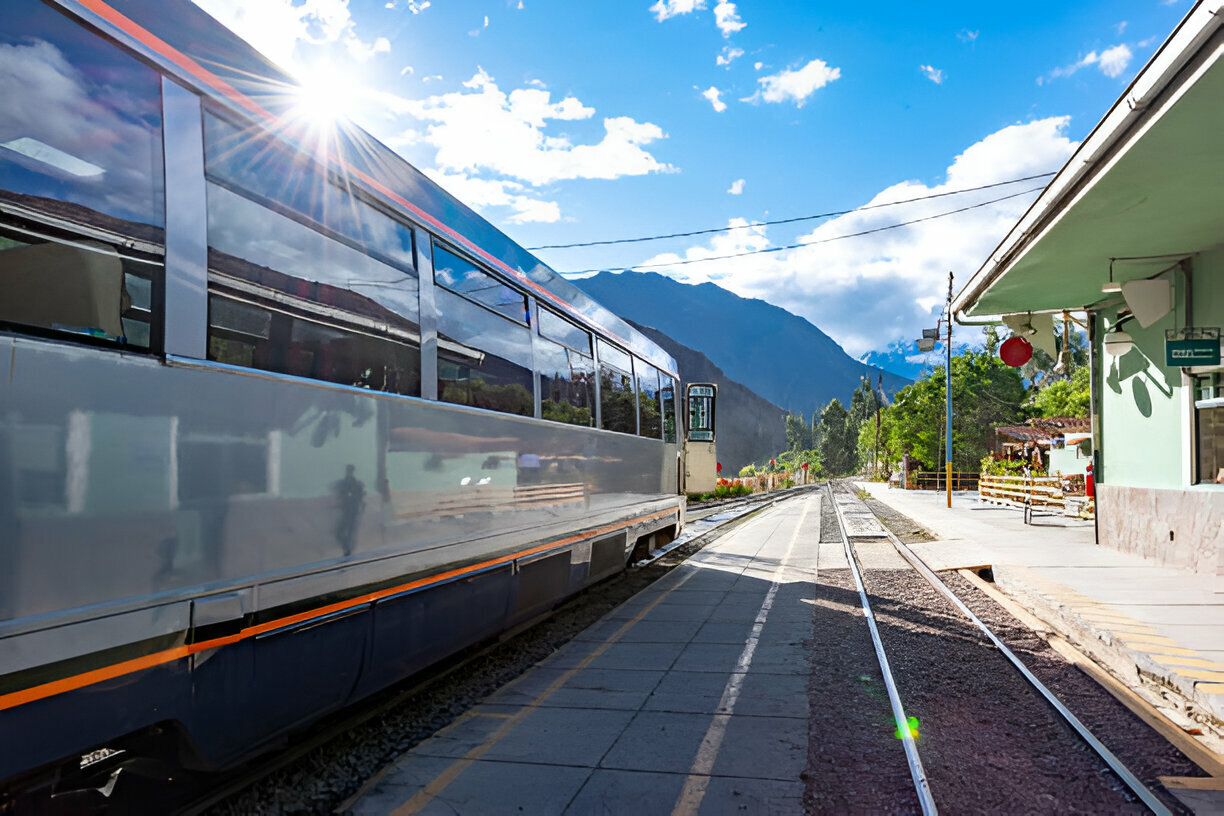 Embark on the Inca Train to Machu Picchu: A Historic Journey