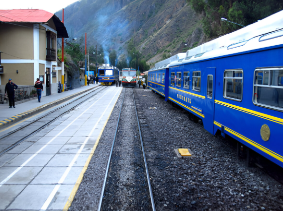 Exploring Poroy Train Station: Your Cusco Gateway to Machu Picchu
