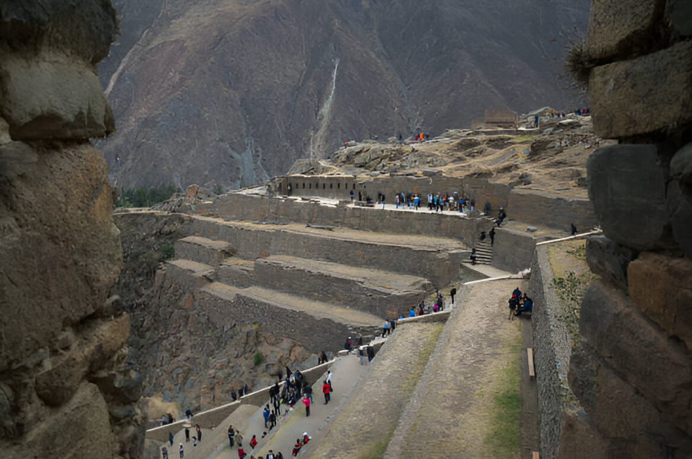 Explore the Wonders of Ollantaytambo Sanctuary