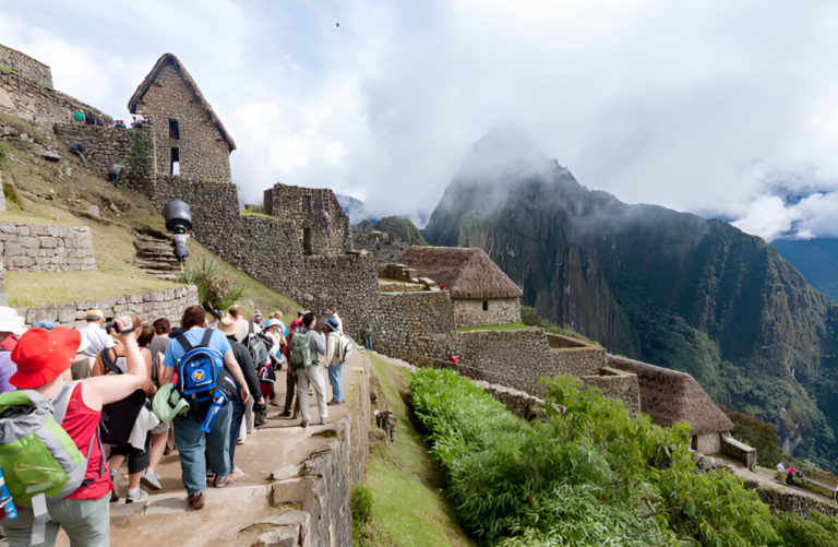 Discover Machu Picchu as a Team: An Unforgettable Group Tour Experience