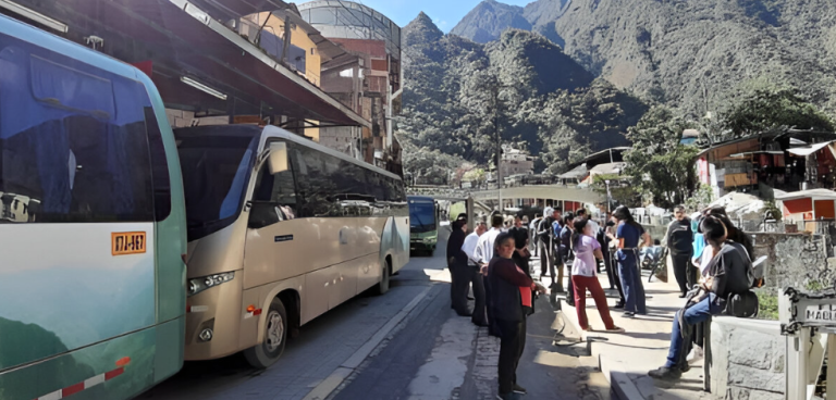 The Scenic Bus Ride to Machu Picchu: A Journey Worth Taking