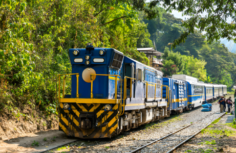 Journey from Cusco to Machu Picchu: The Ultimate Train Experience