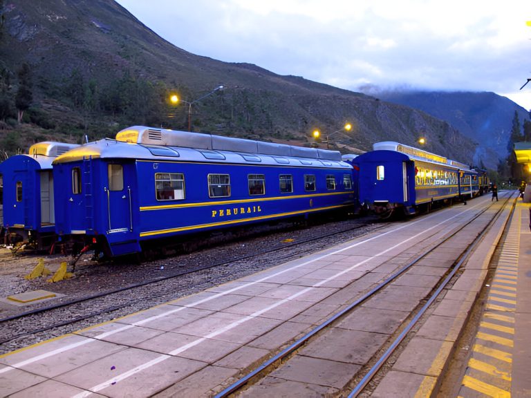 Discover Ollantaytambo Train Station: The Gateway to Machu Picchu