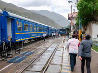Journey from Ollantaytambo to Machu Picchu: An Unforgettable Train Experience