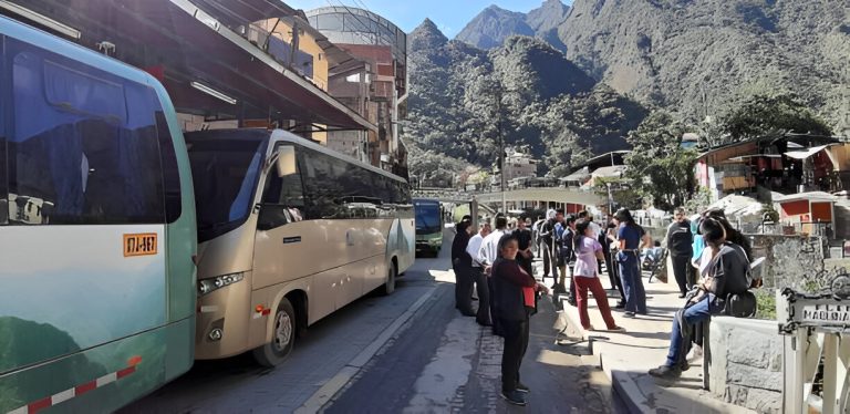 Travelers’ Convenient Option to Machu Picchu: Taking the Bus