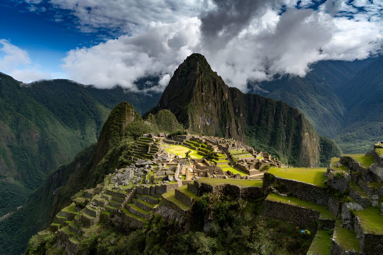 A Breathtaking Adventure: Journey Through the Majestic Mountains of Machu Picchu