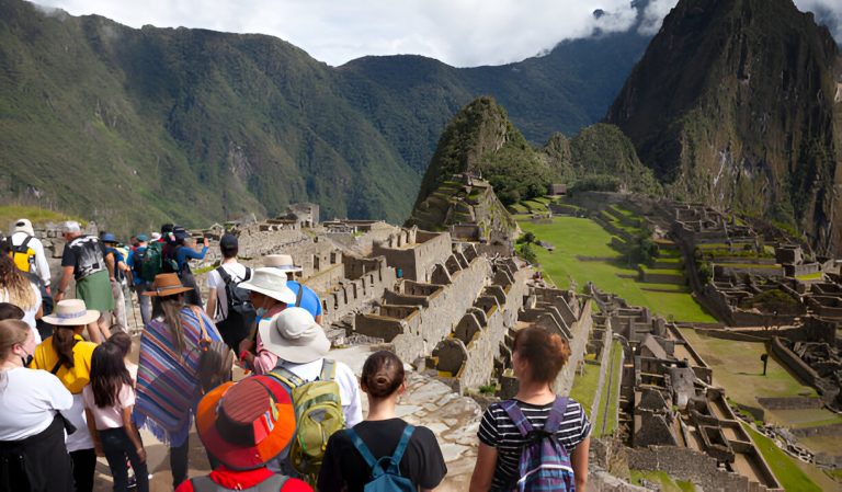 Explore Machu Picchu with Private Tours: A Personalized Adventure