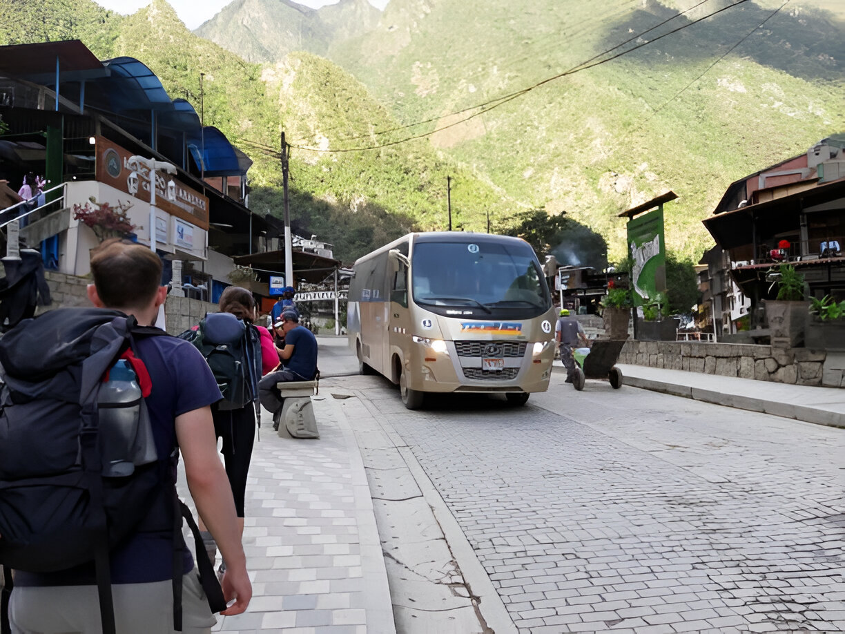 The Convenient Bus to Machu Picchu: Your Gateway to an Inca Wonder