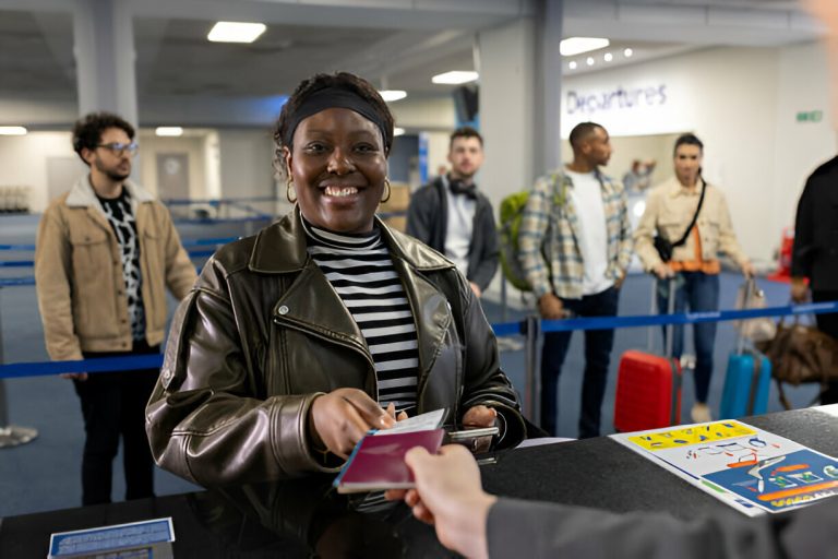 Travel Etiquette: Do’s and Don’ts Around the World