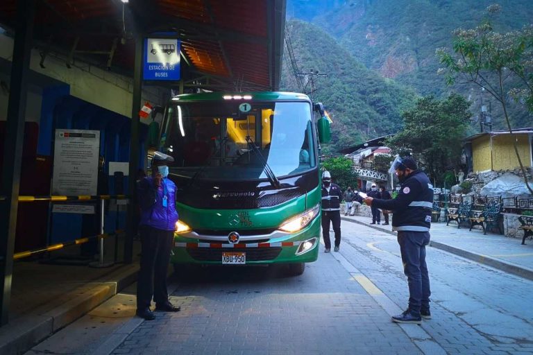 What Are the Operating Hours for Buses to Machu Picchu?