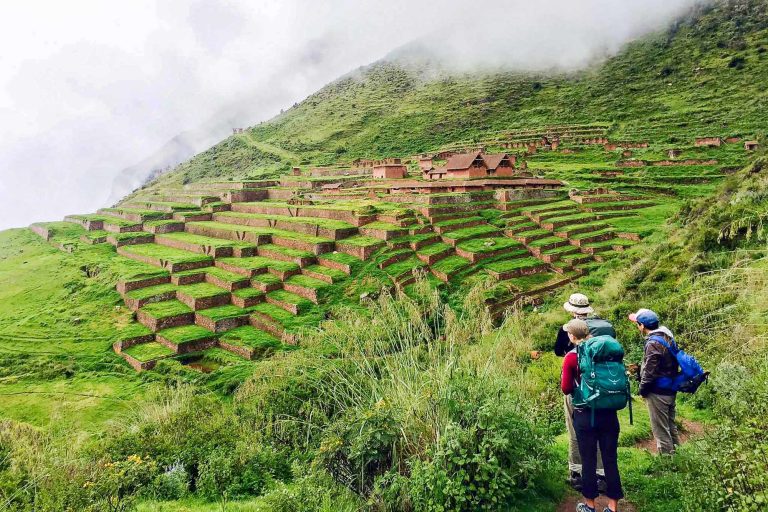 Hike Guide to Huchuy Qosqo from Tambomachay