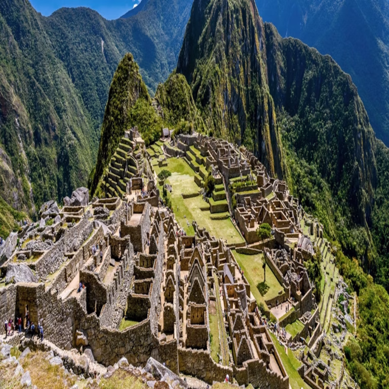 Tour Routes Through the Inca City of Machu Picchu