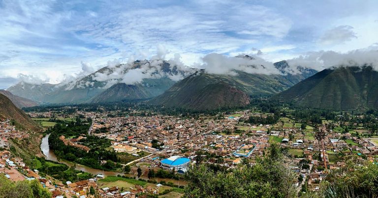 Ollantaytambo or Urubamba: Best Stop Before Machu Picchu?