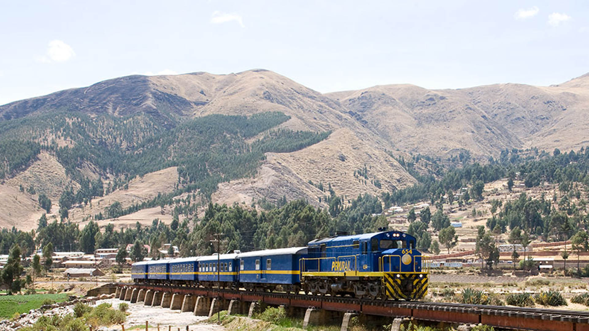 Peru Rail Bimodal Service Hours – Everything You Need to Know
