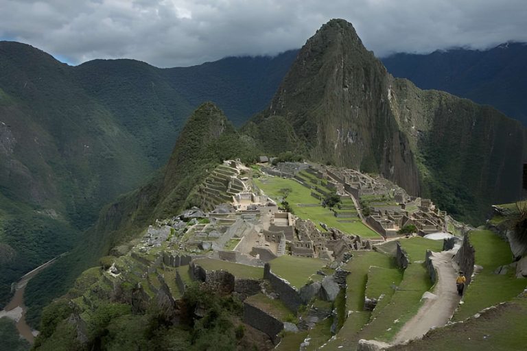 Avoid Common Mistakes: How to Book Machu Picchu Like a Pro