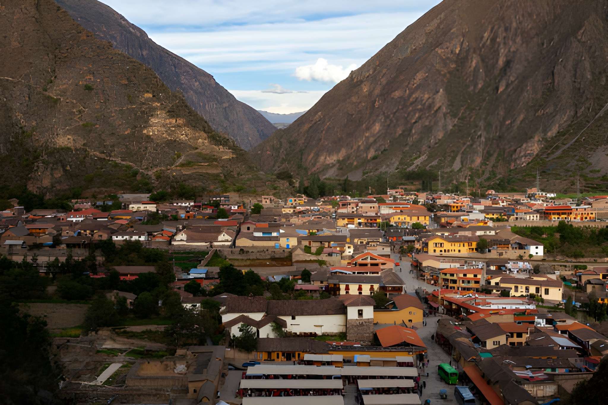 Discover Ollantaytambo: Gateway to Machu Picchu