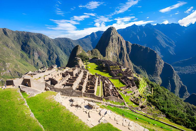 Step-by-Step: Traveling to Machu Picchu from Start to Finish
